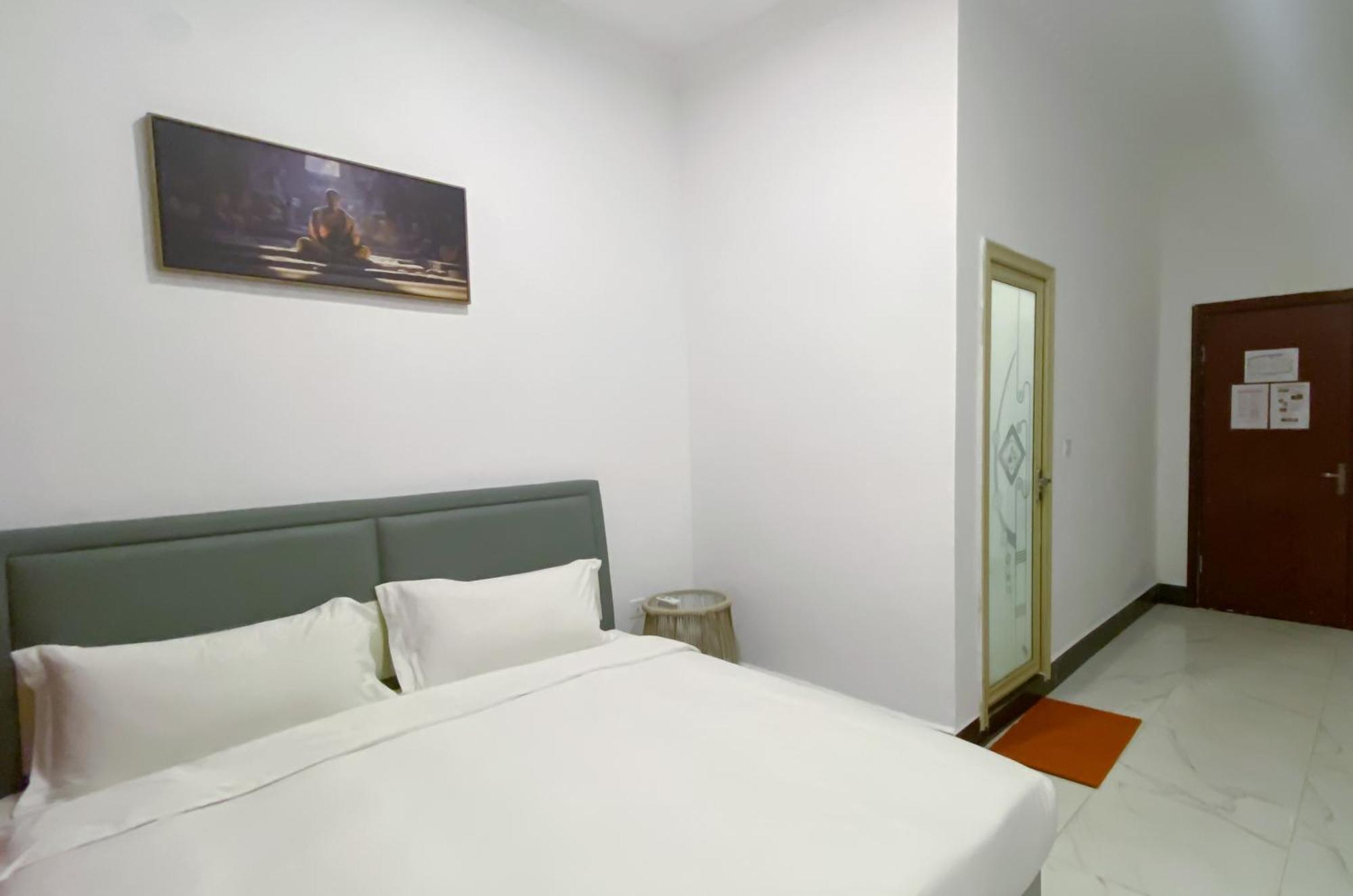 Easy Backpackers Paradise Sihanoukville Exterior photo